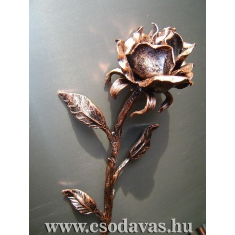 Kovácsoltvas dísztárgyak 19