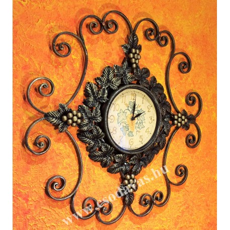 Egyedi kovácsoltvas falióra 002