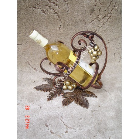 Kovácsoltvas bortartó B002