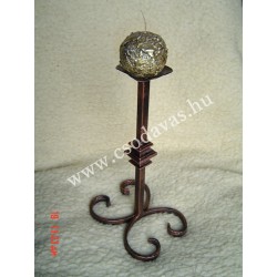 Kovácsoltvas gyertyatartó GY012
