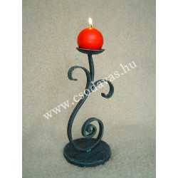 Kovácsoltvas gyertyatartó GY015