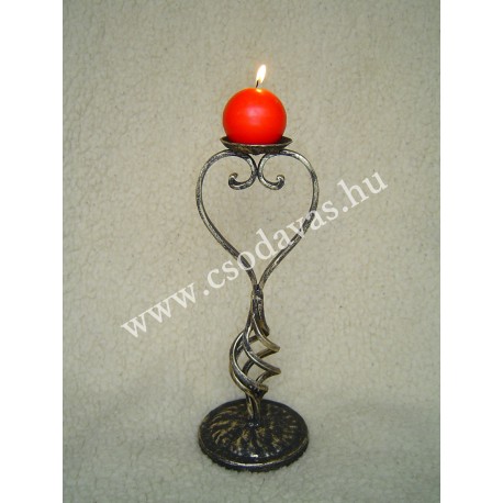 Kovácsoltvas gyertyatartó GY016