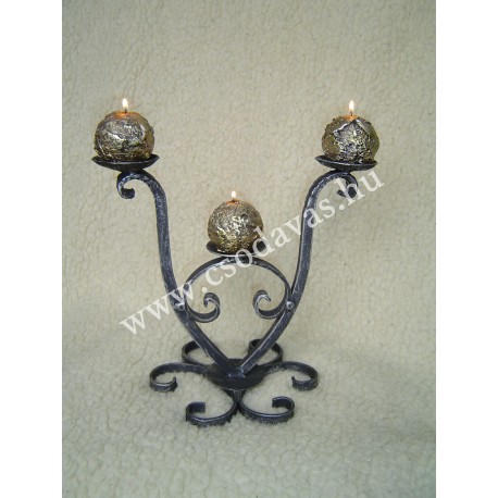 Kovácsoltvas 3 ágú gyertyatartó GY044
