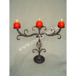 Kovácsoltvas gyertyatartó GY045