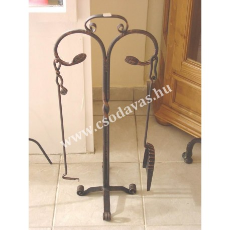 Kovácsoltvas kandalló tüziszerszám 008
